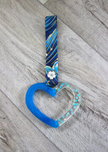 Load image into Gallery viewer, Tsurikawa - Blue Sakura